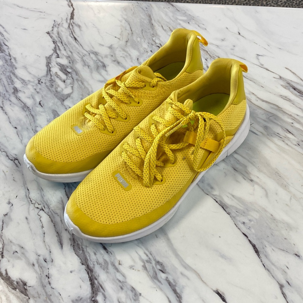 PUMA yellow GOLF shoes